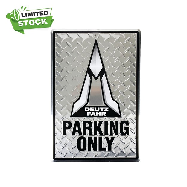 Foto van Bord "Parking only" DEUTZ-FAHR
